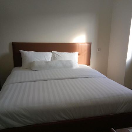 Clean & Comfort Homestay อัมบอน ภายนอก รูปภาพ