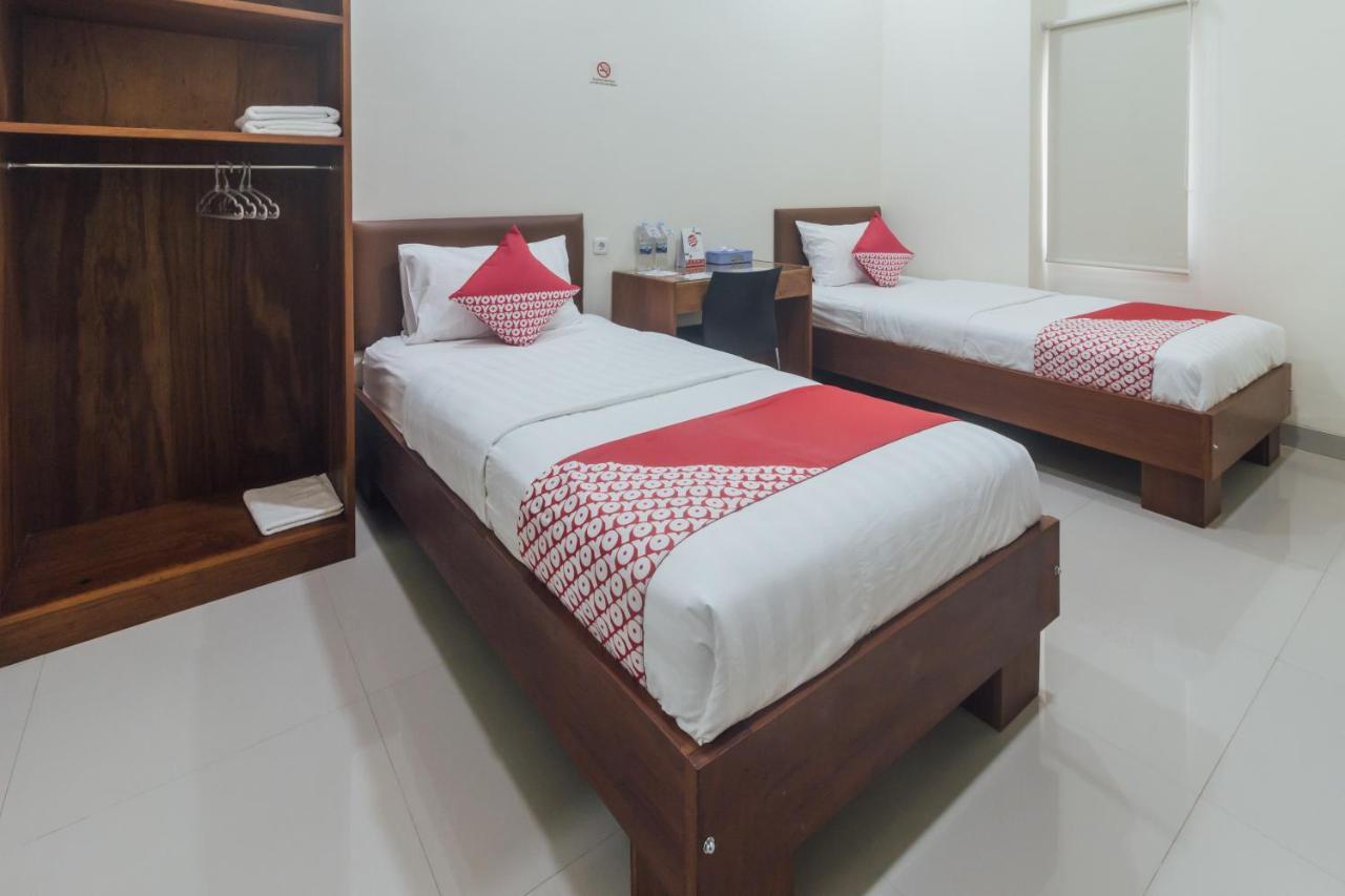 Clean & Comfort Homestay อัมบอน ภายนอก รูปภาพ