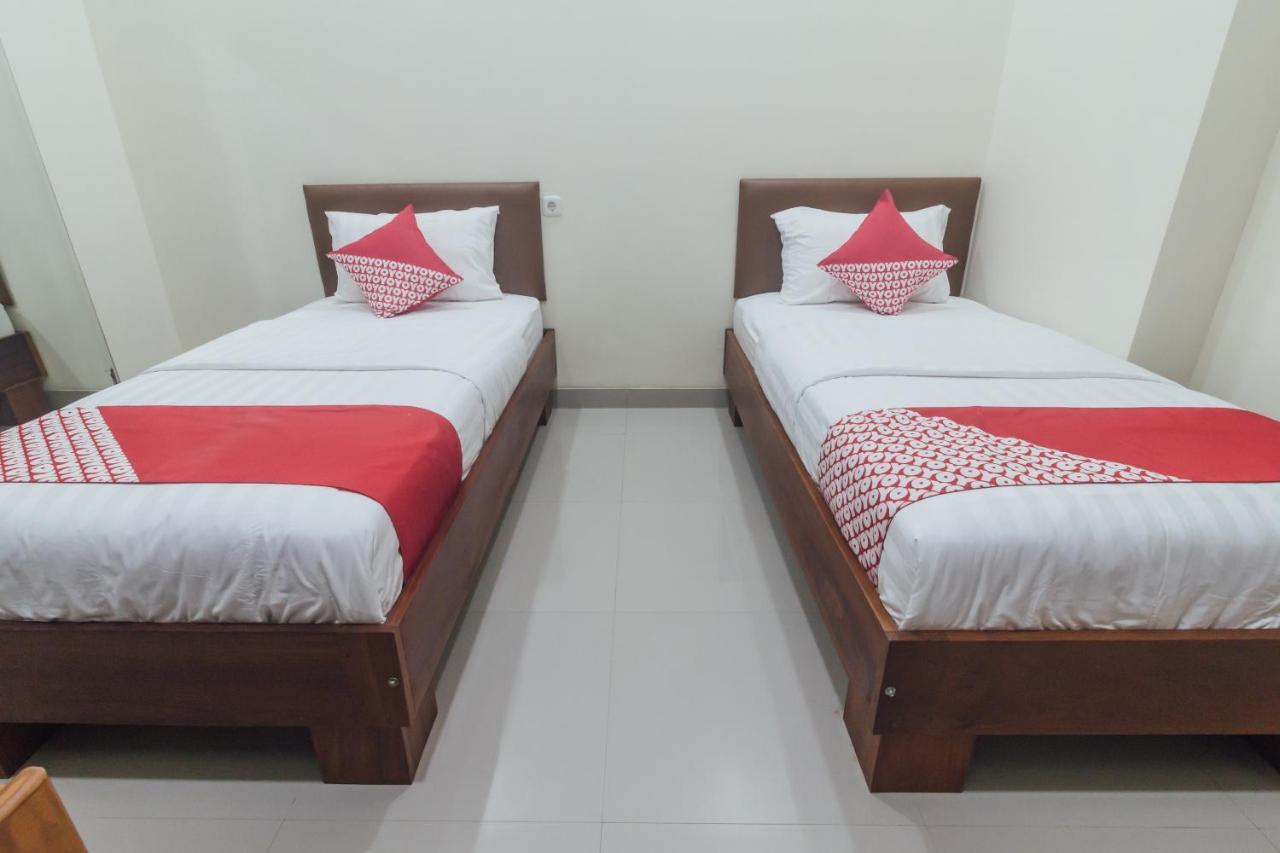Clean & Comfort Homestay อัมบอน ภายนอก รูปภาพ