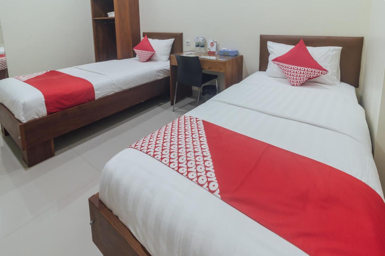 Clean & Comfort Homestay อัมบอน ภายนอก รูปภาพ