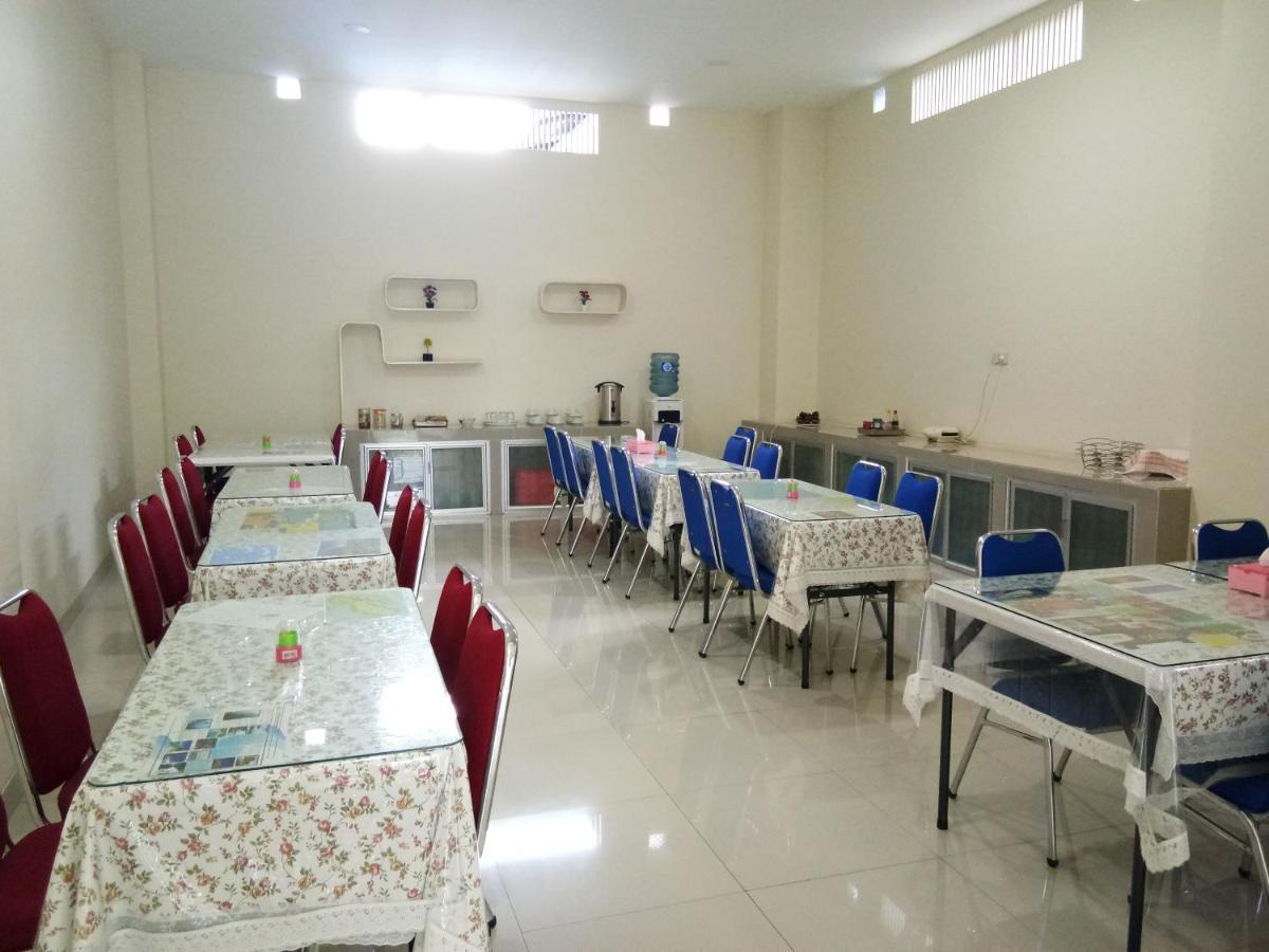 Clean & Comfort Homestay อัมบอน ภายนอก รูปภาพ